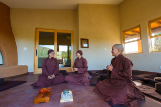 Sisters at Deer Park Monastery enjoying a cup of tea